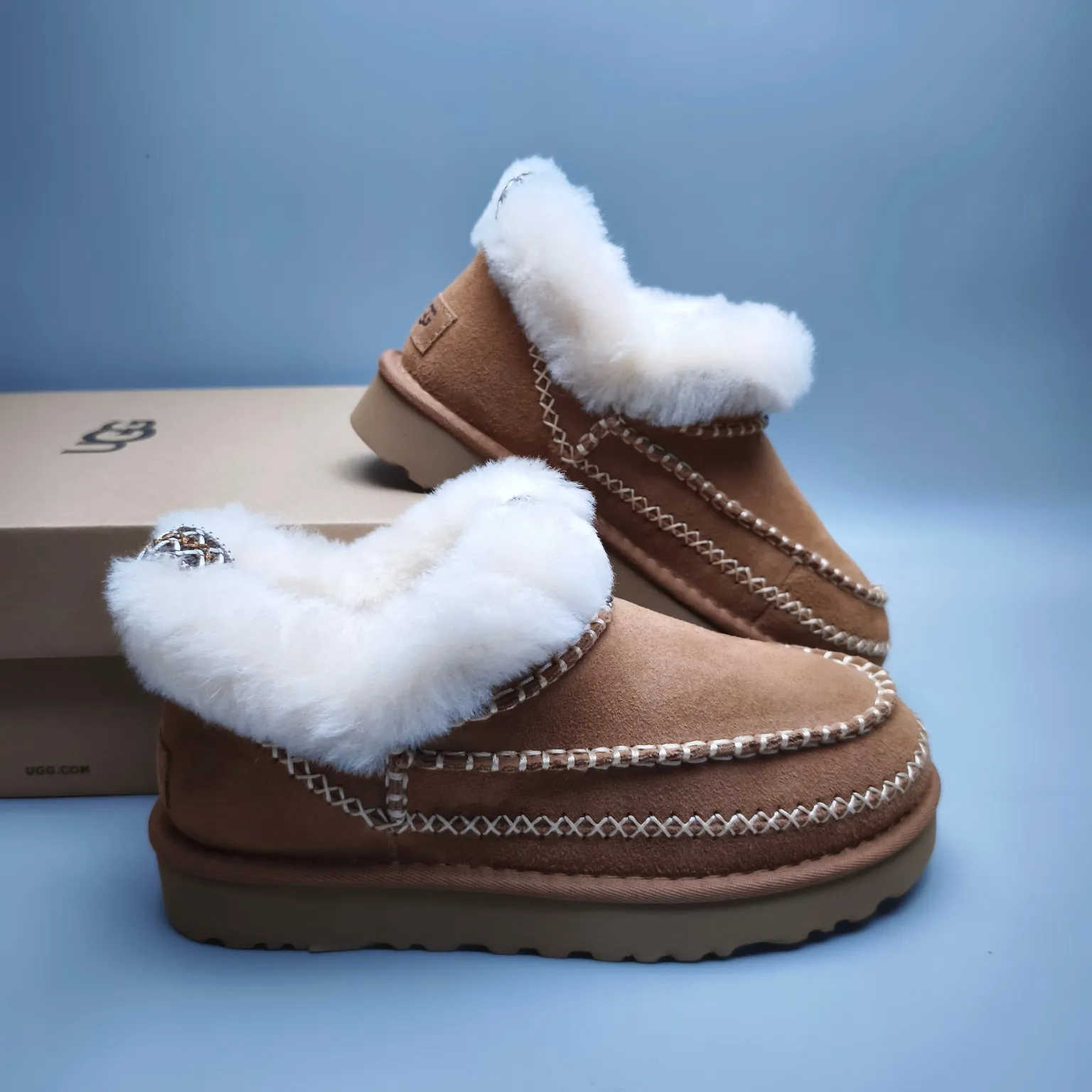 💰480 UGG sheepskin all-in-one snow boots for women 8224 suede trendy style Color: Maroon Antelope Brown Size: 35-40